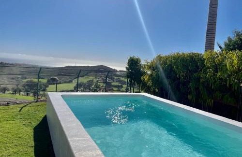 Salobre House | HomeForGuest Salobre Villa, 5pax, pool and great views