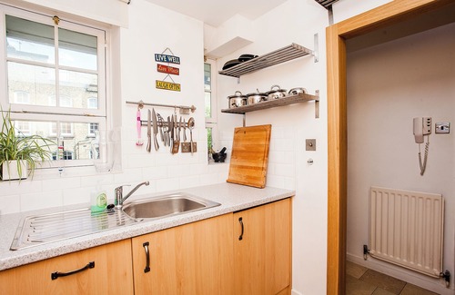 Prince's Apartment | Homely 1BD Flat, 20 Minutes from Big Ben