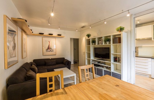Chamonix City Centre Apartment | Homely 2 bed apartment in the heart of Chamonix with large terrace facing the Aguille du Midi