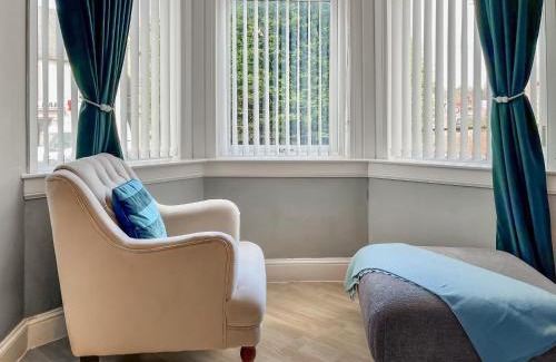 Cowdenbeath Apartment | Homely Base