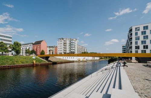 Mitte Apartment | Homely Berlin - New Build , near River , Main Station , Family & Business