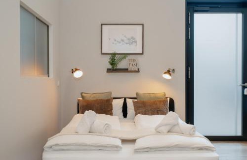 Mitte Apartment | Homely Berlin - New Build , near River , Main Station , Family & Business