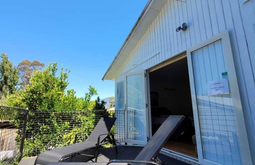 Eildon House | Homely Lakeside Getaway - Pet Friendly - 20% OFF