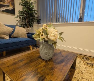 Gravesend Apartment | Homely & Lush 1 Bed Apartment at Trinity Point Gravesend, Suitable for Long Stay and Short Stay