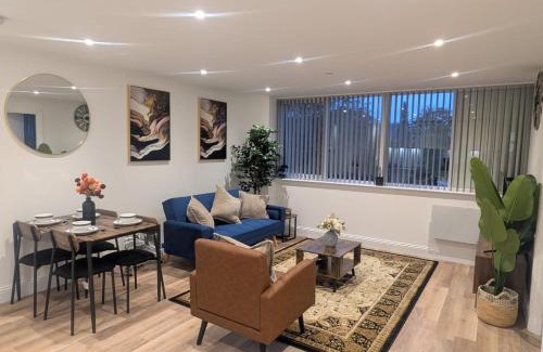 Gravesend Apartment | Homely & Lush 1 Bed Apartment at Trinity Point Gravesend, Suitable for Long Stay and Short Stay