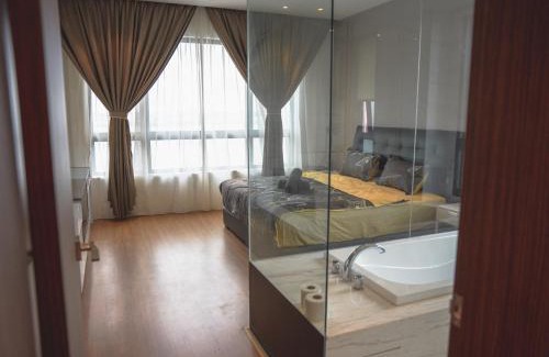 Masai Apartment | Homely Marina View 3BR Permas w Bathtub & Seaview Balcony Permas by Our Stay