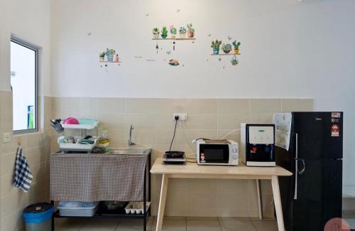 Seremban House | Homely, Master Room, Ara Impian, Seremban 2