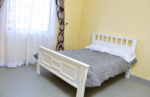 Embakasi Apartment | Homely secure apartment 15 minutes from JKIA and the SGR