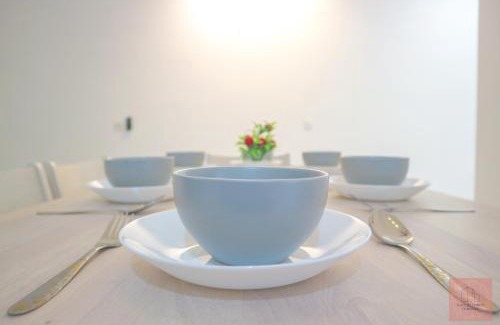 Seremban House | Homely, Self Check-In, Wi-Fi, Guarded Community
