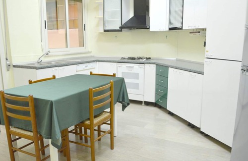 Reggio Calabria Apartment | Homerez - 100 m away from the beach! Appartement for 5 ppl. with jacuzzi