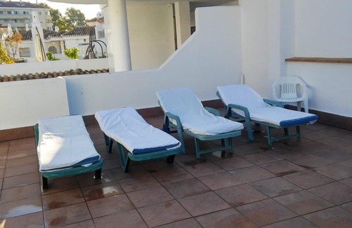 Benalmadena Costa Apartment | Homerez - 200 m away from the beach! Appartement for 5 ppl. with shared pool