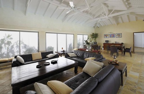 Plum Bay Villa | Homerez - 200 m away from the beach! Big villa for 11 ppl. with swimming-pool