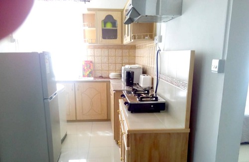 Flic-en-Flac Apartment | Homerez - 200 m away from the beach! Appartement for 6 ppl. with shared pool