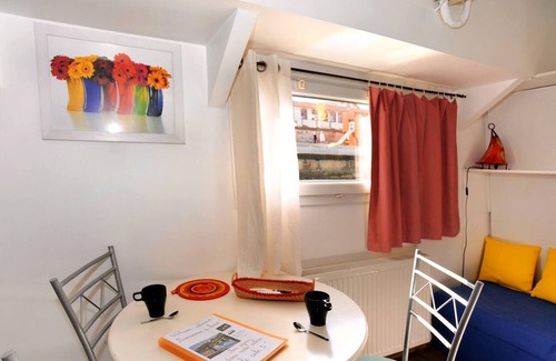 2nd Arrondissement Apartment | Homerez - Amazing appartement for 2 ppl. with terrace at Lyon