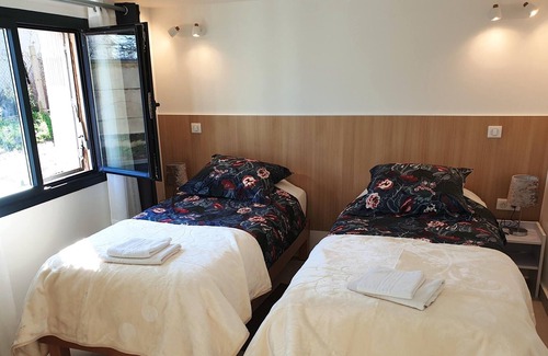 Argenteuil House | Homerez - Amazing house for 4 ppl. with terrace at Argenteuil