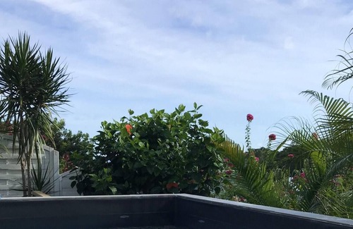 Le Diamant House | Homerez - Amazing house 600 m away from the beach for 4 ppl. with swimming-pool