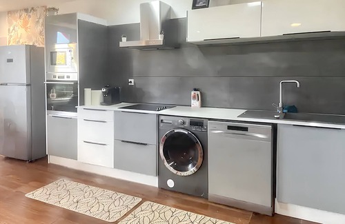 Tartane Apartment | Homerez - Apartment in La Trinité