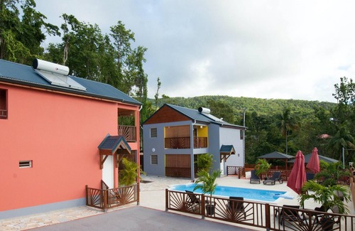 Cafeiere Apartment | Homerez - Appartement 900 m away from the beach for 2 ppl. with shared pool