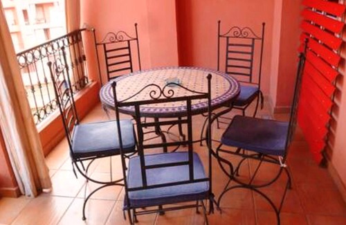 Majorelle Apartment | Homerez - Appartement for 4 ppl. with shared pool and garden at Marrakech