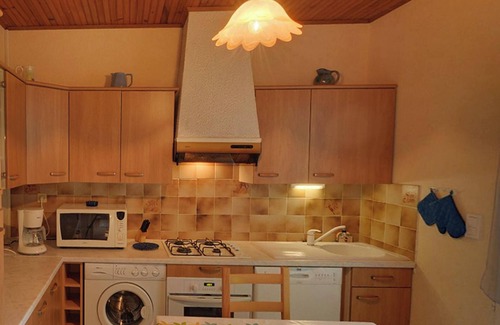 Montpezat-de-Quercy Apartment | Homerez - Apt. Montpezat-de-Quercy