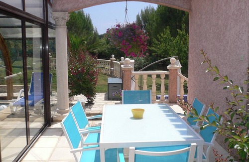 Beziers Apartment | Homerez - Apt in Béziers - Shared Pool