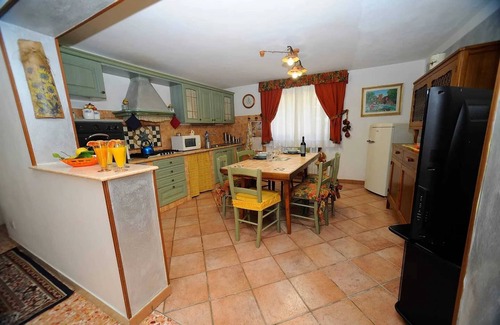 Montecatini Terme Apartment | Homerez - Apt. Montecatini Terme
