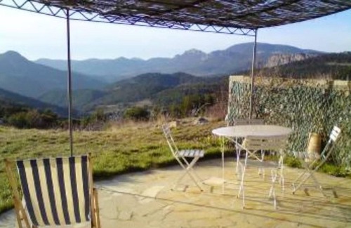 Eygaliers Apartment | Homerez - Beautiful appartement for 6 ppl. with terrace at Eygaliers