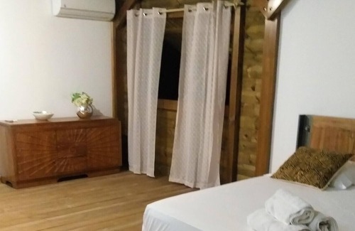 Petit-Canal House | Homerez - Beautiful house for 7 ppl. with shared pool and terrace at Petit-Canal