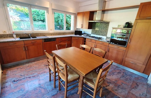 Devant-les-Ponts House | Homerez - Big house for 11 ppl. with jacuzzi, spa, garden and terrace at Metz