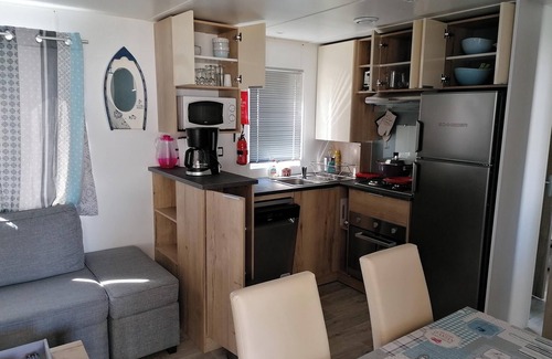Saint-Julien-en-Born House | Homerez - Bungalow in Saint-Julien