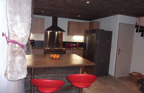 Champagny-en-Vanoise Ski Chalet | Homerez - Chalet in Champagny-en-Vanoise