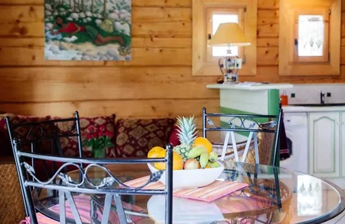 Sarlat-la-Caneda Ski Chalet | Homerez - Chalet in Sarlat-la-Canéda