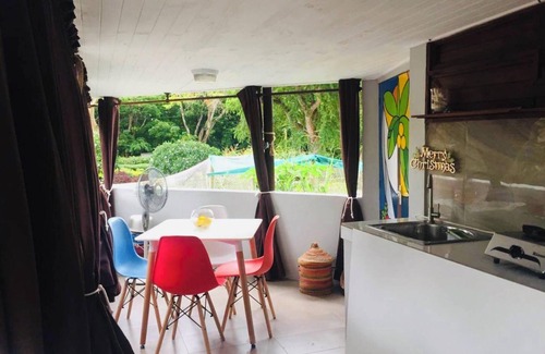 Albion Apartment | Homerez - Charming apartment in Albion with shared pool