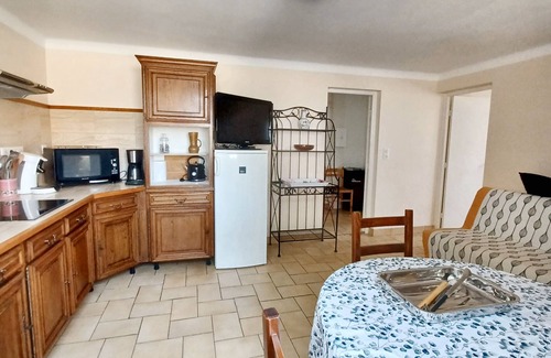 Vias Apartment | Homerez - Charming Apartment in Vias, 50 m² + Garden