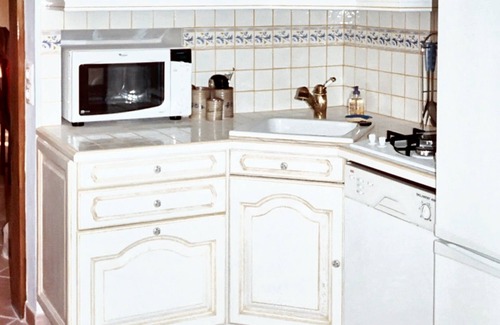 Cheronvilliers House | Homerez - Charming House in Chéronvilliers with Garden