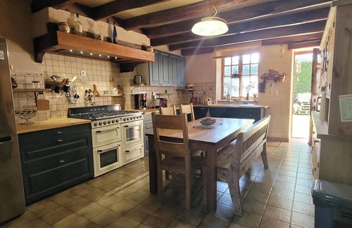Sainte-Marie House | Homerez - Charming house in Sainte-Marie with large garden