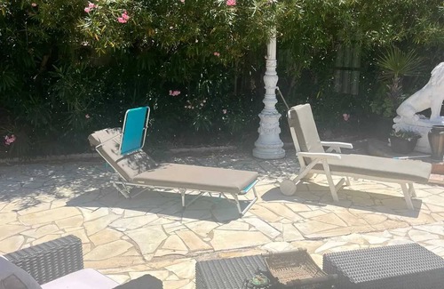 Marseillan House | Homerez - Charming house in Marseillan with large garden and terrace