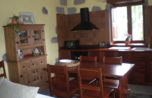 Teror House | Homerez - Charming house in La Peña with terrace and air conditioning