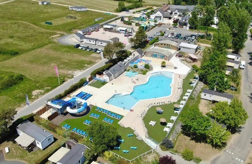 Coulanges House | Homerez - Comfortable Bungalow in Onzain with Shared Pool