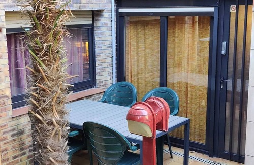 Alfortville Apartment | Homerez - Cosy apt in Alfortville