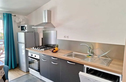 Piton Saint-Leu Apartment | Homerez - Cozy studio with sea view in Saint-Leu