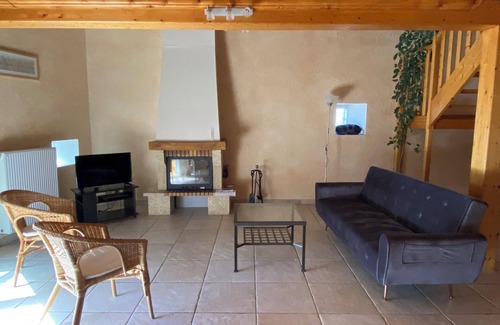 Monts du Pilat House | Homerez - Family House in Colombier