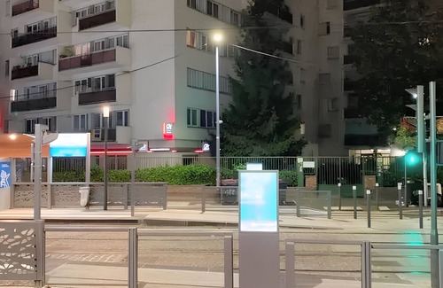 Bobigny Apartment | Homerez - Flat in Bobigny with balcony