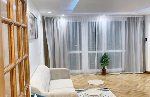 Bobigny Apartment | Homerez - Flat in Bobigny with balcony