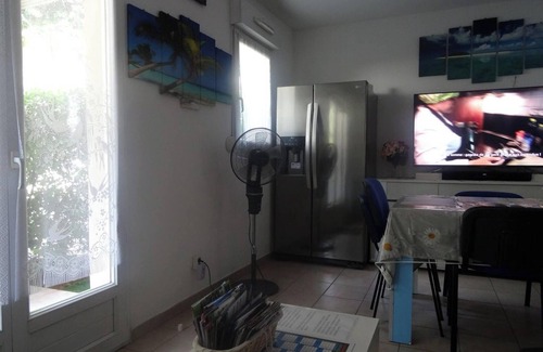Villeneuve-les-Avignon Apartment | Homerez - Charming Apartment in Villeneuve-lès-Avignon