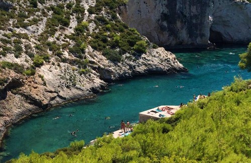 Marina Di Camerota House | Homerez - House 400 m away from the beach for 4 ppl. with shared pool and garden