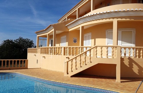 Alfeicao House | Homerez - House 12 km away from the beach for 8 ppl. with swimming-pool at Loulé