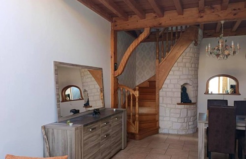 Desvres House | Homerez - House 15 km from the beach for 4 pers. with garden in Desvres