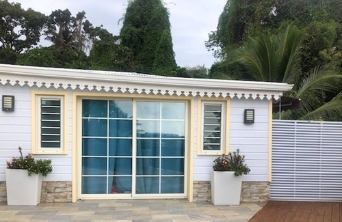 Tartane House | Homerez - House 2 km away from the beach for 6 ppl. with shared pool and garden