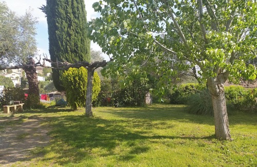 Autignac House | Homerez - House in Autignac, garden and mountain view